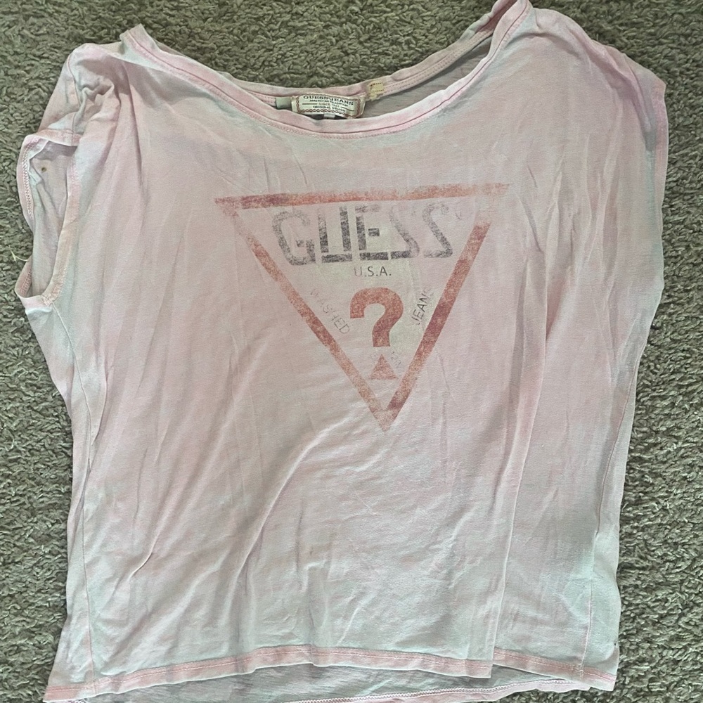 Guess T-shirt, size L